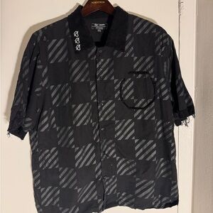 One of a kind Black and Gray Patterned Short Sleeve Shirt